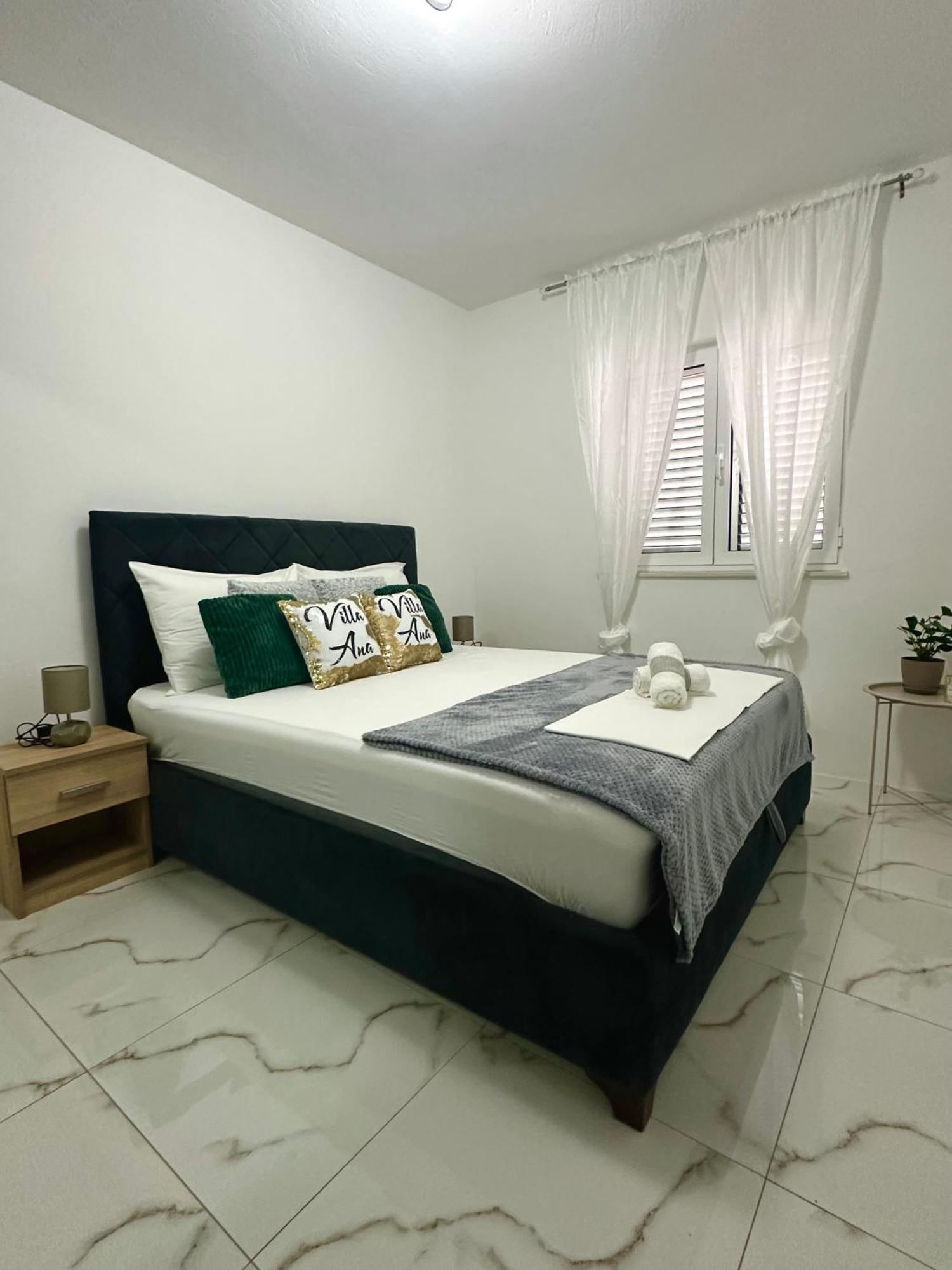Ana Villa Kastel Sucurac